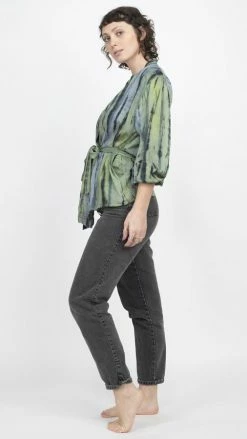 Lakhays Tie-dye Kimono Wrap