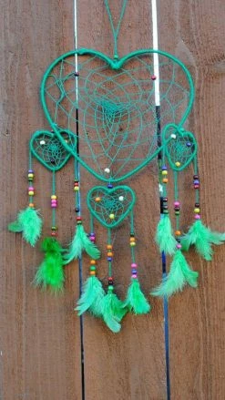 Lakhays Green Heart Dreamcatcher With Feathers Gifts