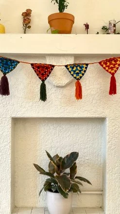 Lakhays Knitted Garland Decoration-Multi Gifts