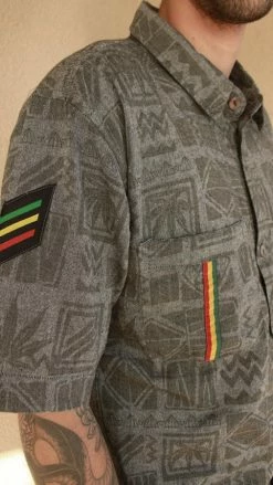 Lakhays 90's Print Rasta Short Sleeve Shirt