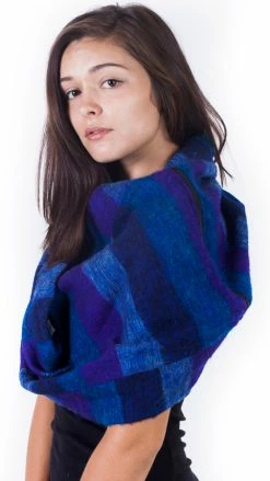 Lakhays Warm Tri Stiped Infinity Scarf With Zipper Scarves