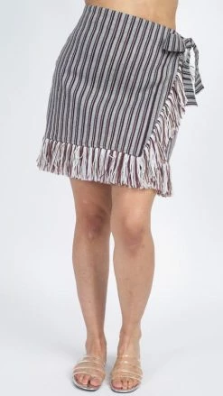 Lakhays Women's Woven Winter Mini Skir Skirts