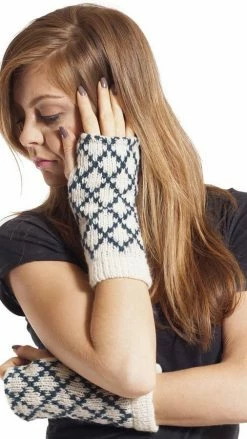 Lakhays Two-Tone Diamond Pattern Wool Arm Warmer Arm Warmers