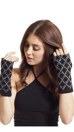 Lakhays Two-Tone Diamond Pattern Wool Arm Warmer Arm Warmers