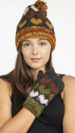 Lakhays Wool Kint Hearts Hat