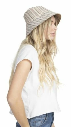 Lakhays Bandana Print Reversible Bucket Hat