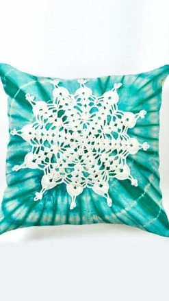 Lakhays Hand Crocheted Mandala Snowflake Throw Pillow Pillows