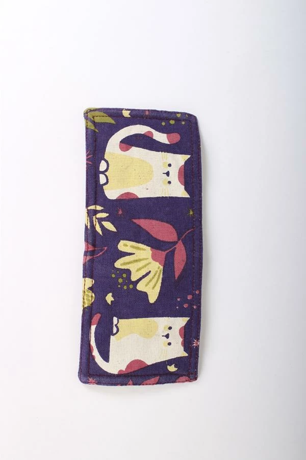 Lakhays Cat And Flower Wallet New Arrivals 6 Lakhays Cat And Flower Wallet New Arrivals